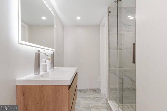 1203 MOORE ST, Philadelphia, PA 19148