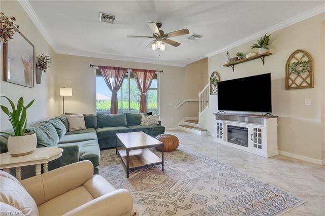 2704 Blossom WAY, Naples, FL 34120