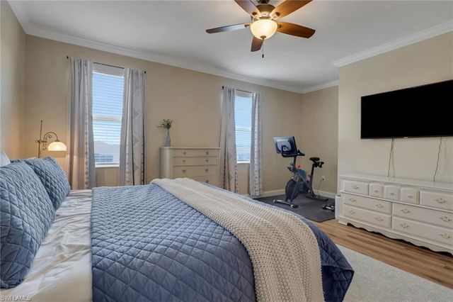 2704 Blossom WAY, Naples, FL 34120