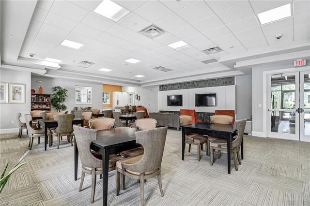 2704 Blossom WAY, Naples, FL 34120