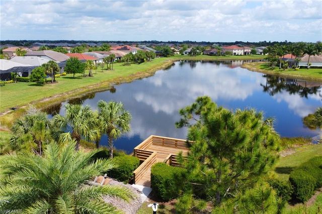 2704 Blossom WAY, Naples, FL 34120