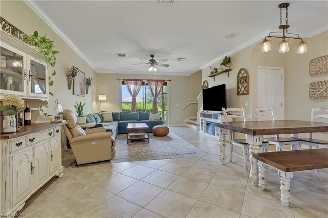2704 Blossom WAY, Naples, FL 34120