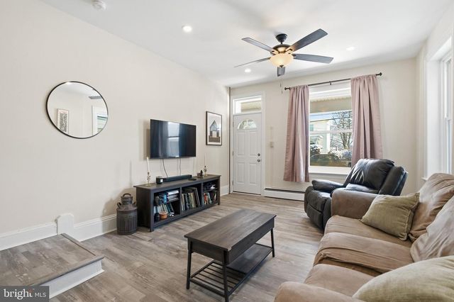 149 MAIN ST, Pennsburg, PA 18073