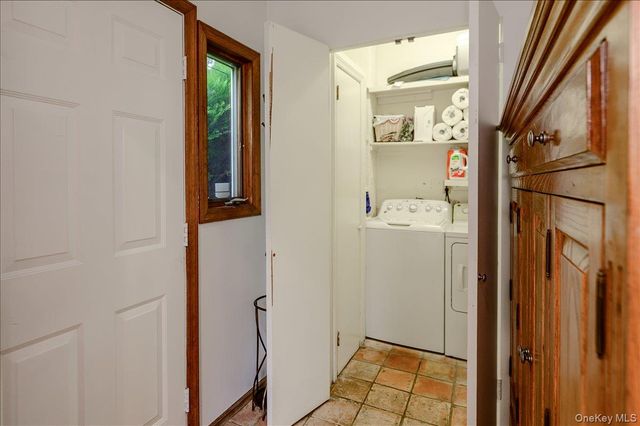 119 Pine Street, Woodmere, NY 11598