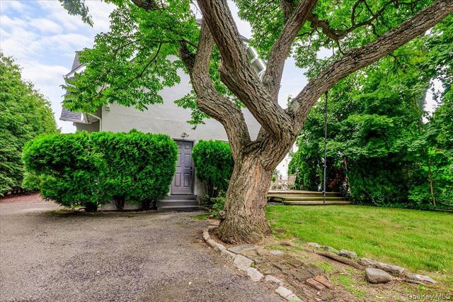 119 Pine Street, Woodmere, NY 11598