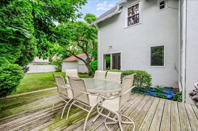 119 Pine Street, Woodmere, NY 11598