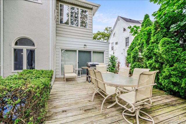 119 Pine Street, Woodmere, NY 11598
