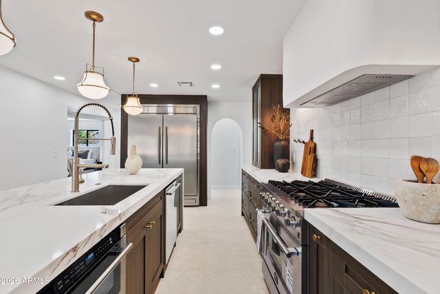 4534 N 30TH Place, Phoenix, AZ 85016