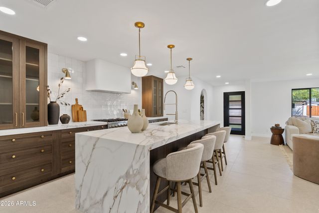 4534 N 30TH Place, Phoenix, AZ 85016