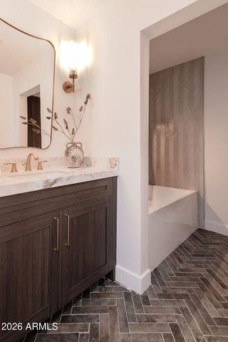 4534 N 30TH Place, Phoenix, AZ 85016