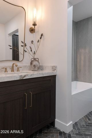 4534 N 30TH Place, Phoenix, AZ 85016