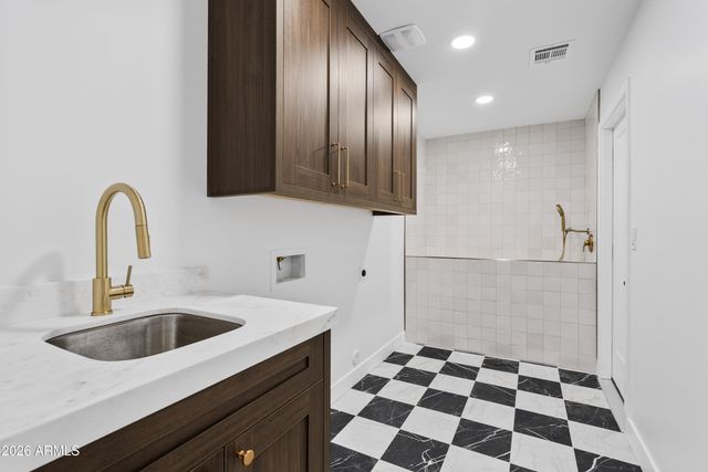 4534 N 30TH Place, Phoenix, AZ 85016