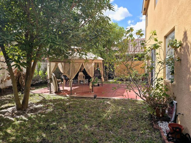 236 Gazetta Way, West Palm Beach, FL 33413