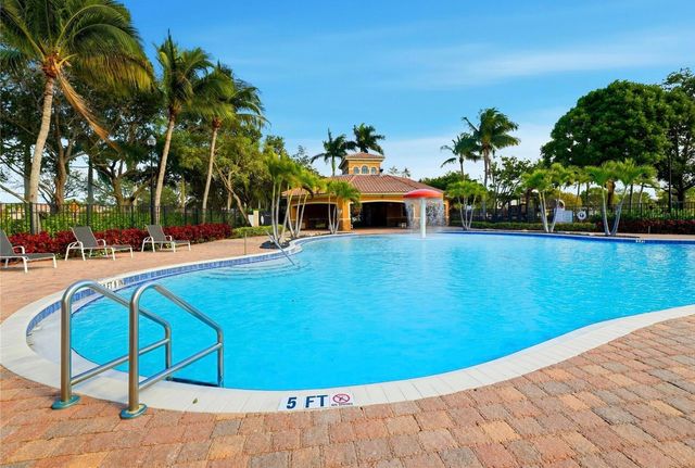 236 Gazetta Way, West Palm Beach, FL 33413