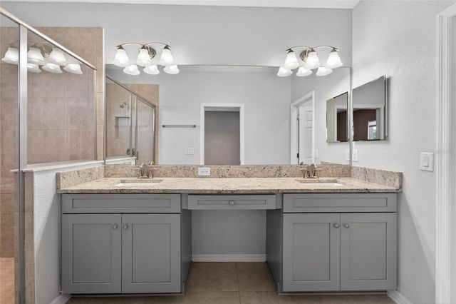 8108 MUDDY PINES PLACE 8108, Tampa, FL 33635