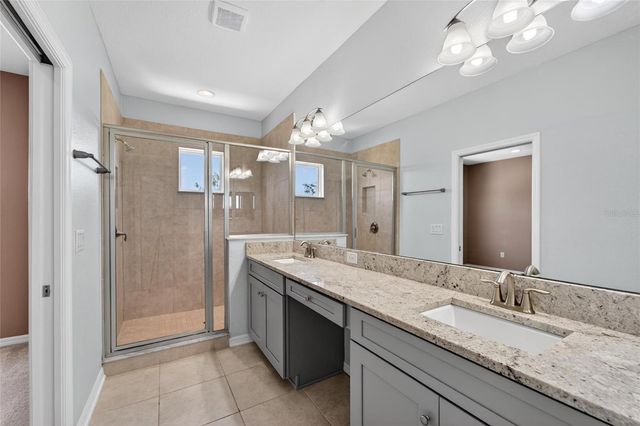 8108 MUDDY PINES PLACE 8108, Tampa, FL 33635