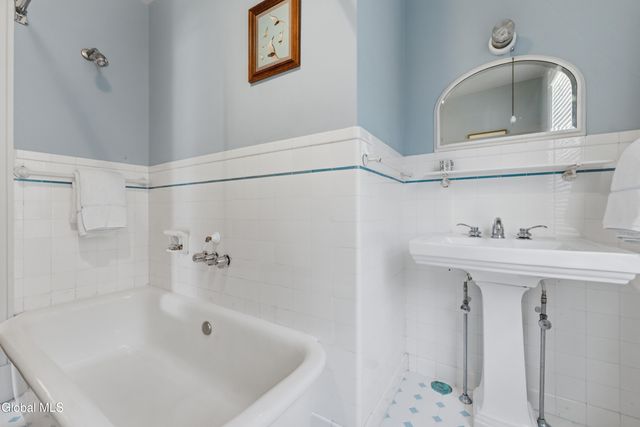 12 Horicon Avenue, Glens Falls, NY 12801