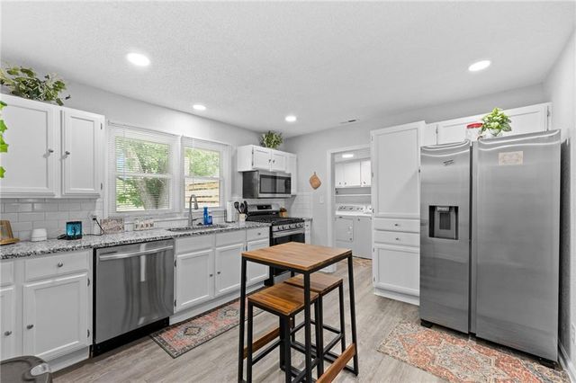 18710 S Mullen Drive, Belton, MO 64012