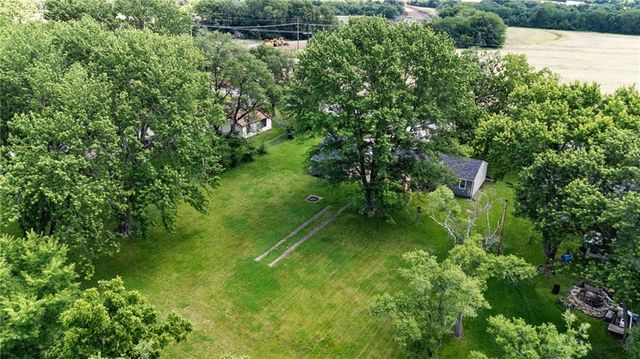 18710 S Mullen Drive, Belton, MO 64012