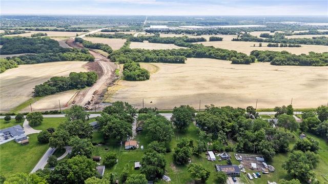 18710 S Mullen Drive, Belton, MO 64012