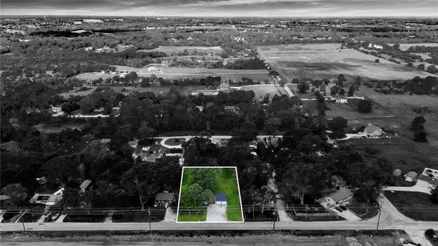 18710 S Mullen Drive, Belton, MO 64012