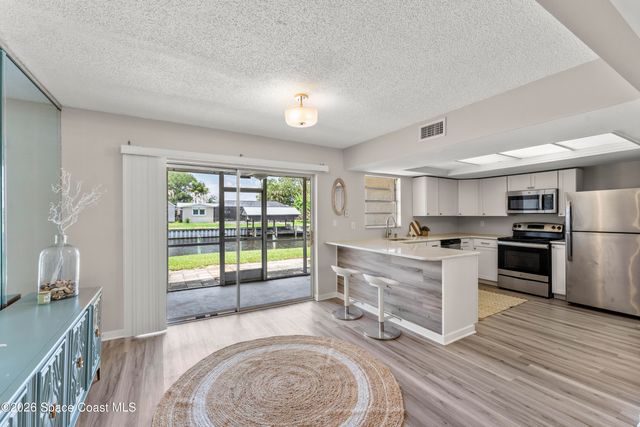 442 Dove Lane 5-9, Satellite Beach, FL 32937