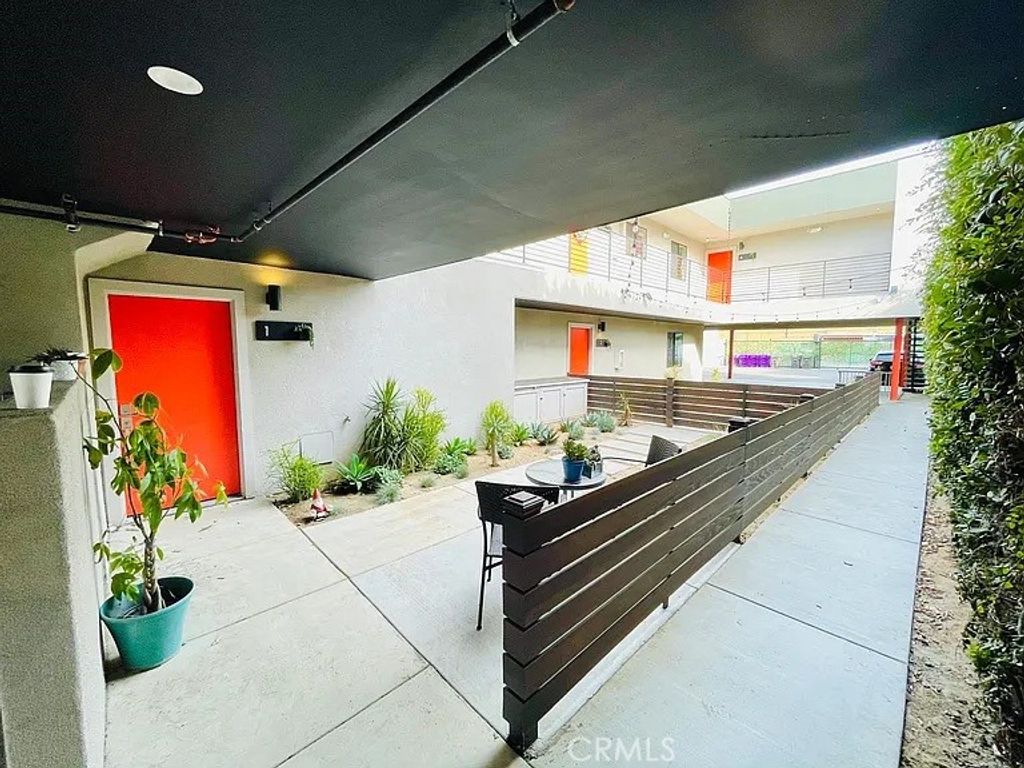 944 Pacific, Long Beach, CA 90813 — photo 3