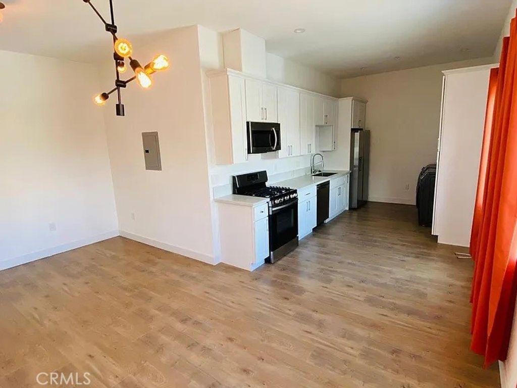 944 Pacific, Long Beach, CA 90813 — photo 5