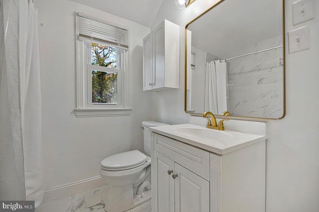 4822 WOODLAWN DR, Hyattsville, MD 20784