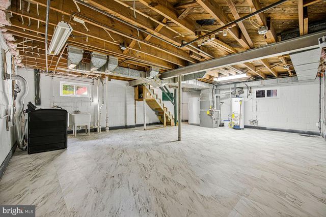 4822 WOODLAWN DR, Hyattsville, MD 20784