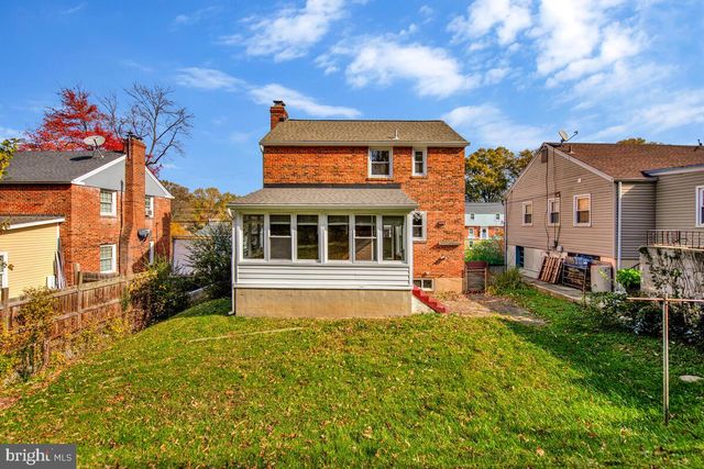 4822 WOODLAWN DR, Hyattsville, MD 20784