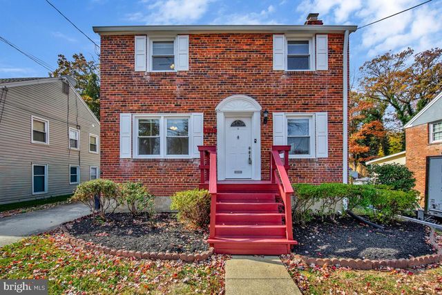 4822 WOODLAWN DR, Hyattsville, MD 20784