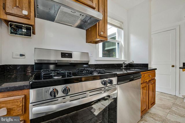 4822 WOODLAWN DR, Hyattsville, MD 20784