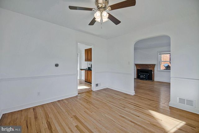 4822 WOODLAWN DR, Hyattsville, MD 20784