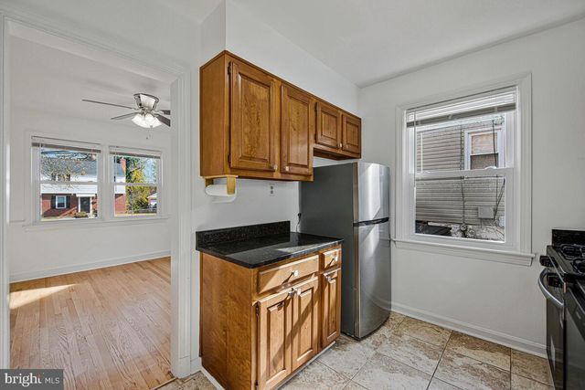 4822 WOODLAWN DR, Hyattsville, MD 20784