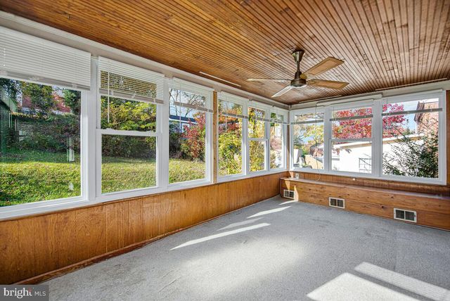 4822 WOODLAWN DR, Hyattsville, MD 20784