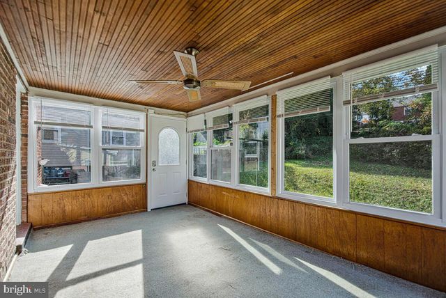 4822 WOODLAWN DR, Hyattsville, MD 20784