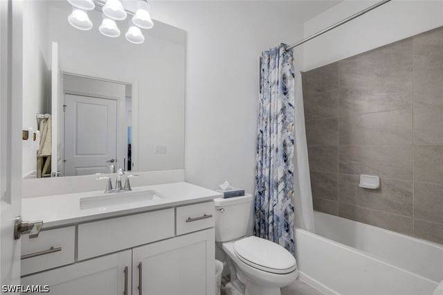 18271 Ridgeline DR, Estero, FL 33928
