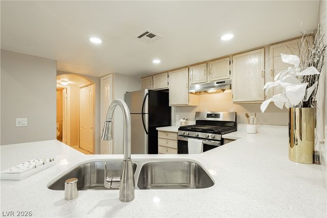 7400 West Flamingo Road 2094, Las Vegas, NV 89147