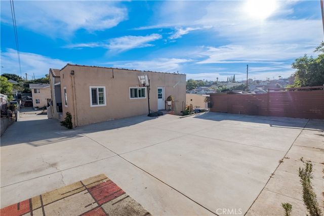 3411 E 2nd St, Los Angeles, CA 90063