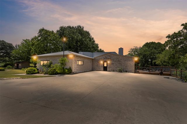 3609 Lucky Pepper Drive, Cresson, TX 76035