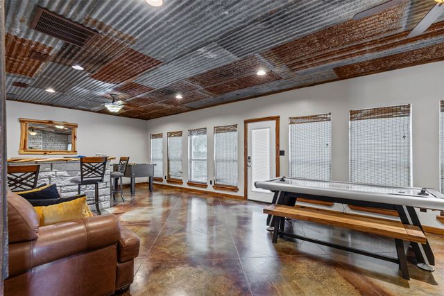 3609 Lucky Pepper Drive, Cresson, TX 76035