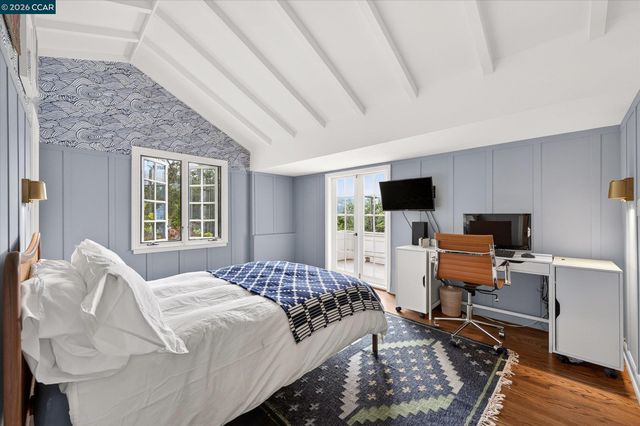112 Camino Sobrante, Orinda, CA 94563