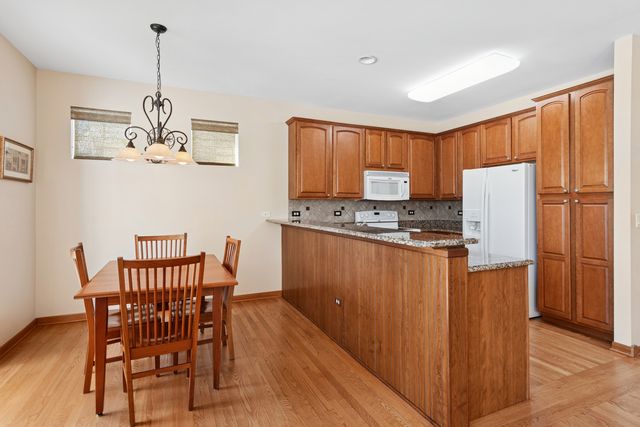 3740 Idlewild Lane, Naperville, IL 60564