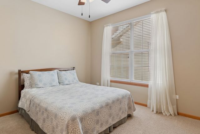 3740 Idlewild Lane, Naperville, IL 60564