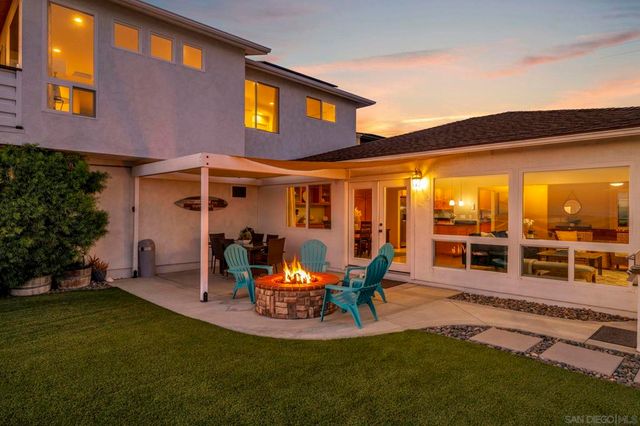 2704 06 Deerpark Dr, San Diego, CA 92110
