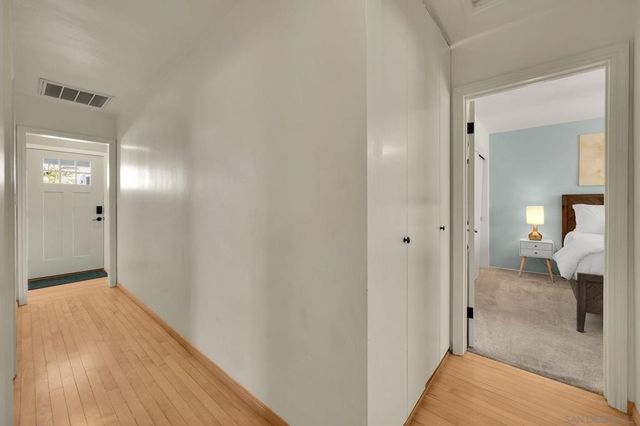 2704 06 Deerpark Dr, San Diego, CA 92110