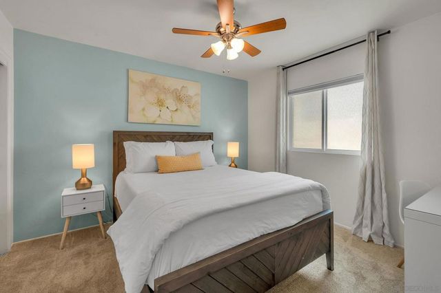 2704 06 Deerpark Dr, San Diego, CA 92110