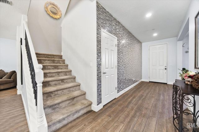 826 Jacob Creek Drive, Bakersfield, CA 93314