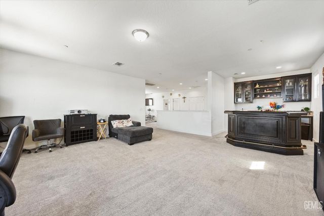 826 Jacob Creek Drive, Bakersfield, CA 93314